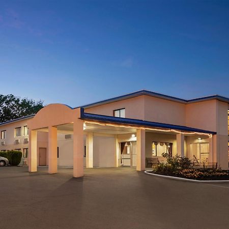The Cayuga Inn At The Finger Lakes ออเบิร์น ภายนอก รูปภาพ